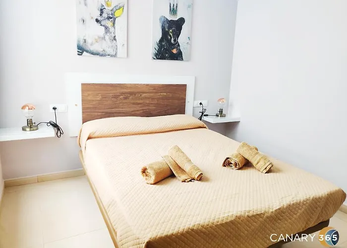 Intimate And Stilysh Apt, Pkg, Self Entry By Canary365 *