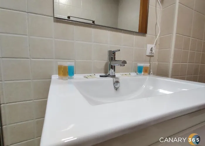 Intimate And Stilysh Apt, Pkg, Self Entry By Canary365 Appartement *